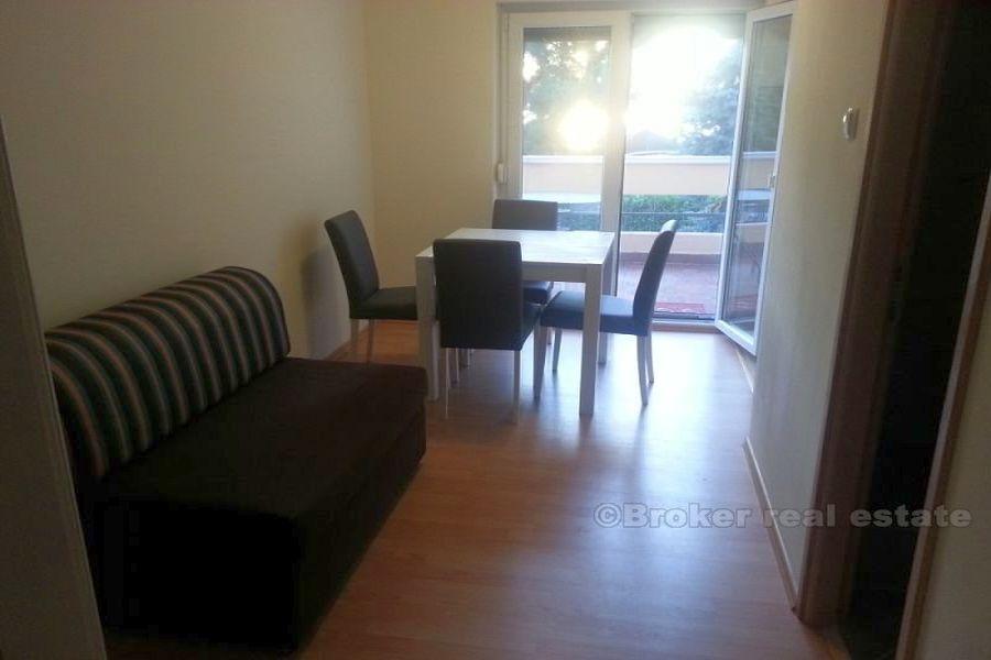 Pirovac. Holiday house