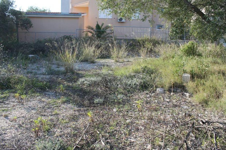 île de Ciovo, terrain à bâtir