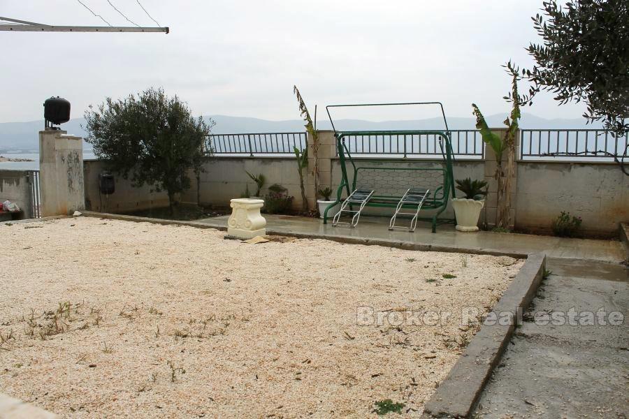 Island Ciovo, house by the sea