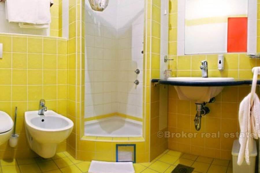 Hotel prvi red do mora - Omiško područje