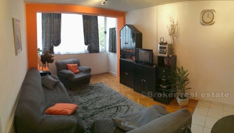 byen Split, tre-roms leilighet