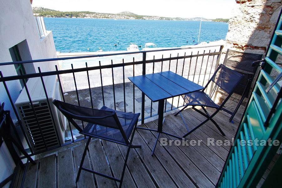 Šibenik - Apartmán první řada k moři