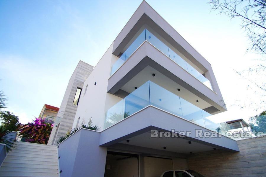 Blízko Šibeniku - Vila s výhľadom na more