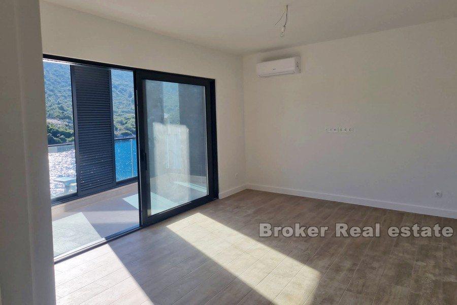 Возле Рогозницы - Квартира в первом ряду от моря