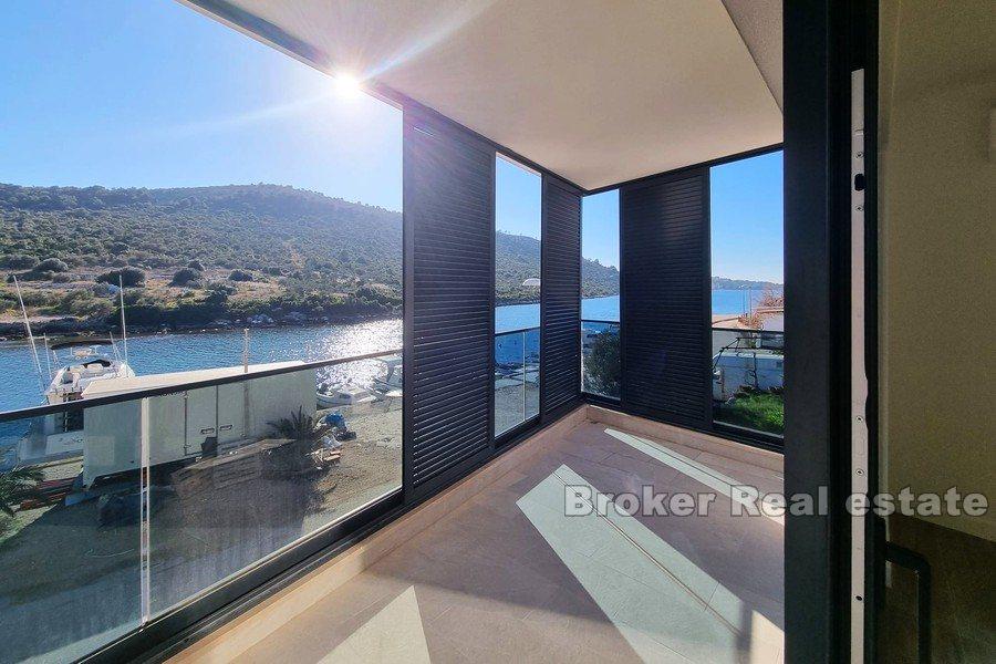 Возле Рогозницы - Квартира в первом ряду от моря