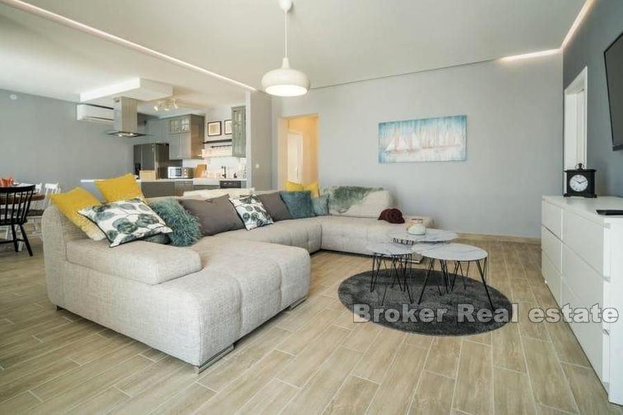 Makarska - Villa med pool och havsutsikt