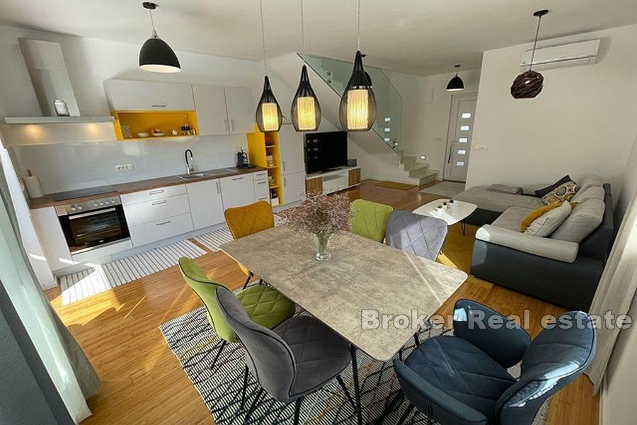 Ostrov Pag - mezonetový apartmán s výhledem na moře