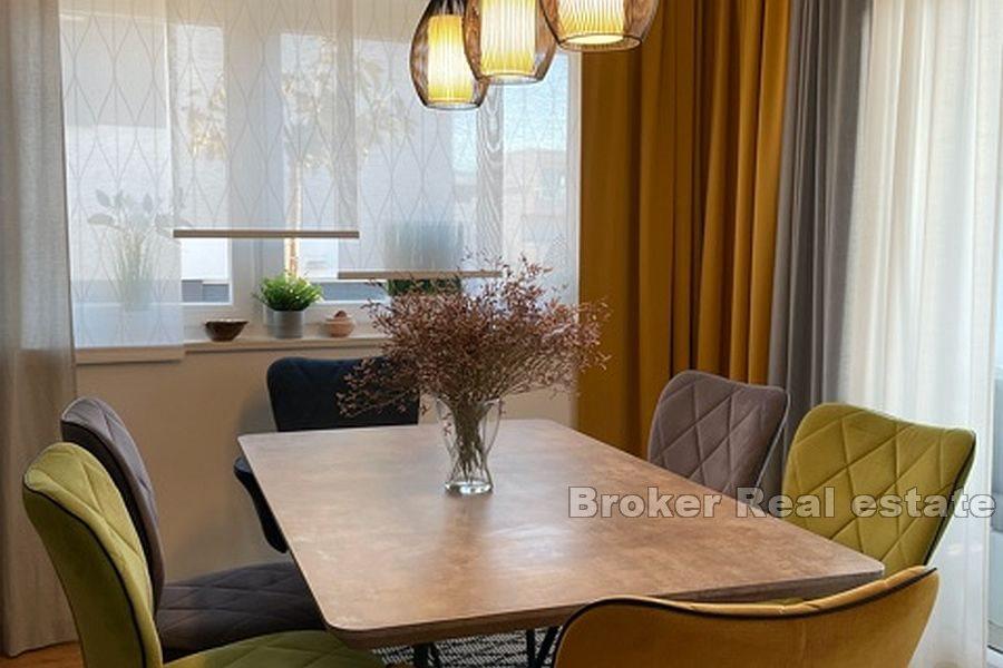 Ostrov Pag - mezonetový apartmán s výhledem na moře