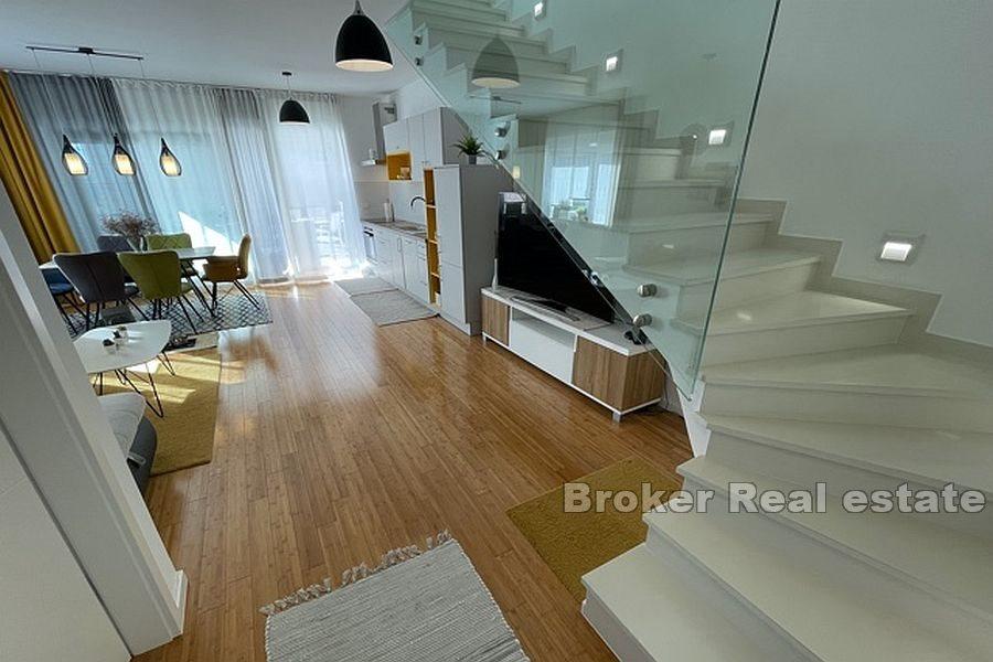 Wyspa Pag - Dwupoziomowy apartament z widokiem na morze