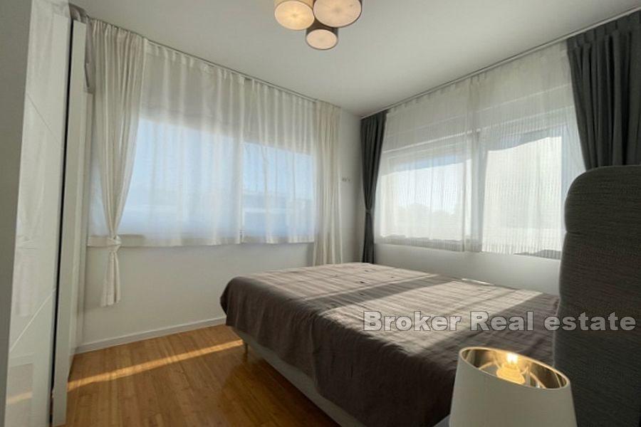 Ostrov Pag - mezonetový apartmán s výhledem na moře
