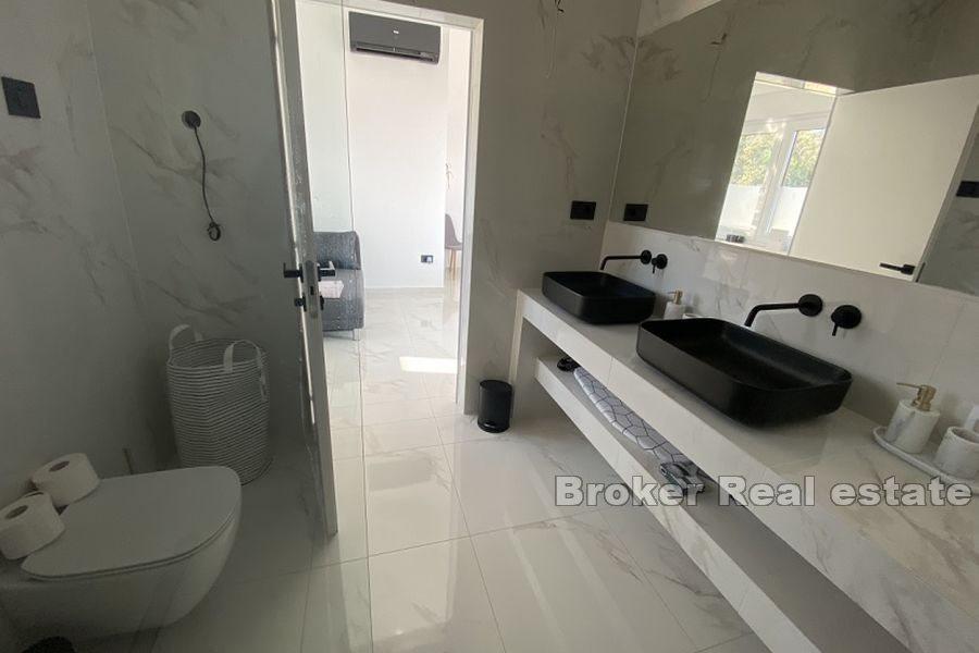 Wyspa Pag - Luksusowy dom z basenem, drugi rząd do morza