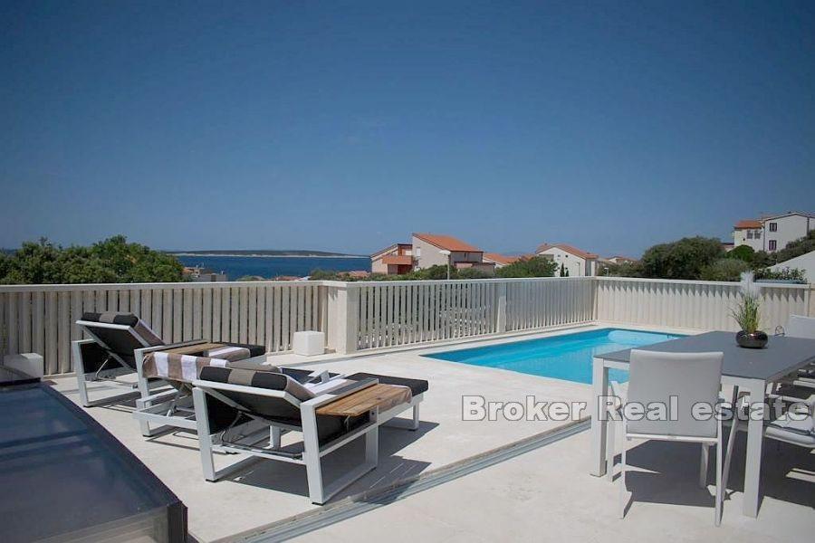 Île de Pag - Maison confortable avec piscine