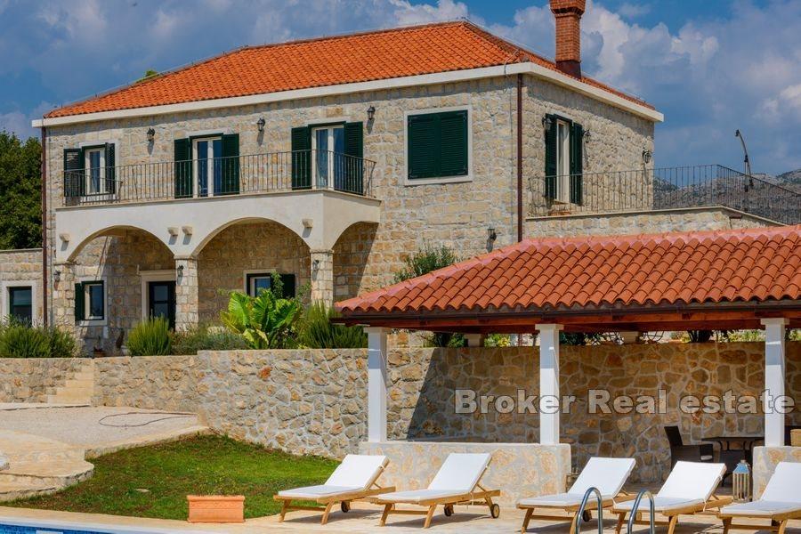 Nära Dubrovnik - Stenhus med pool