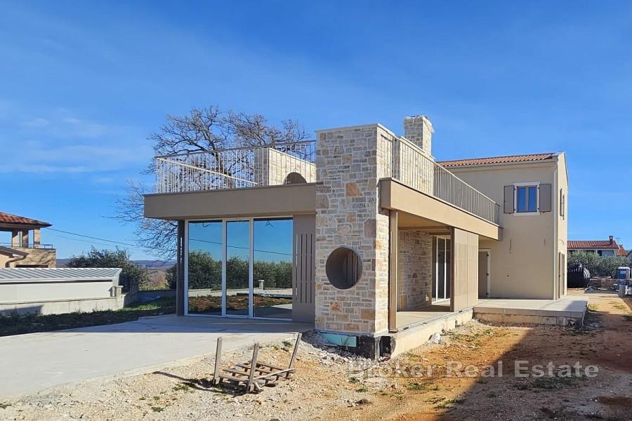 Poreč - Atraktivní vila s bazénem v klidné lokalitě