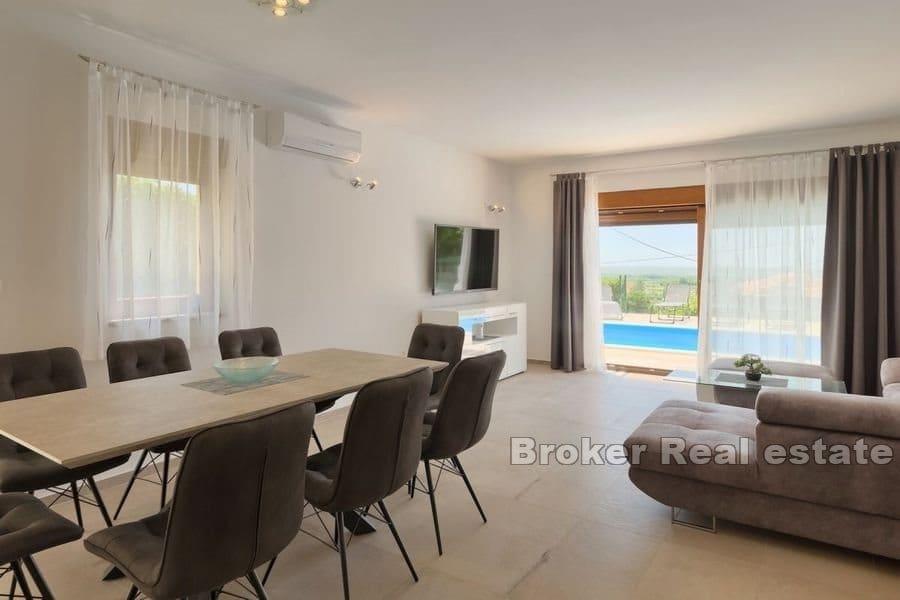 Porec - Attractive house with a swimming pool