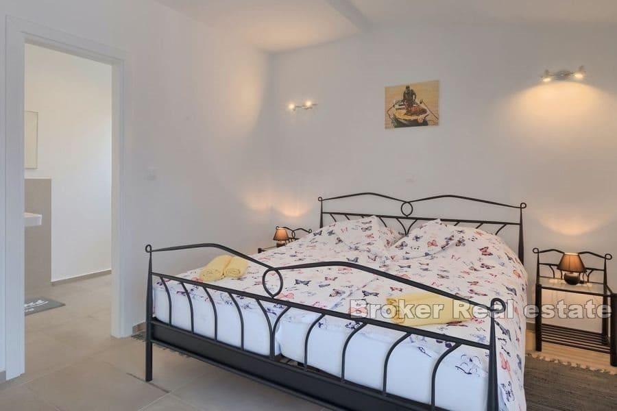 Porec - Attractive house with a swimming pool