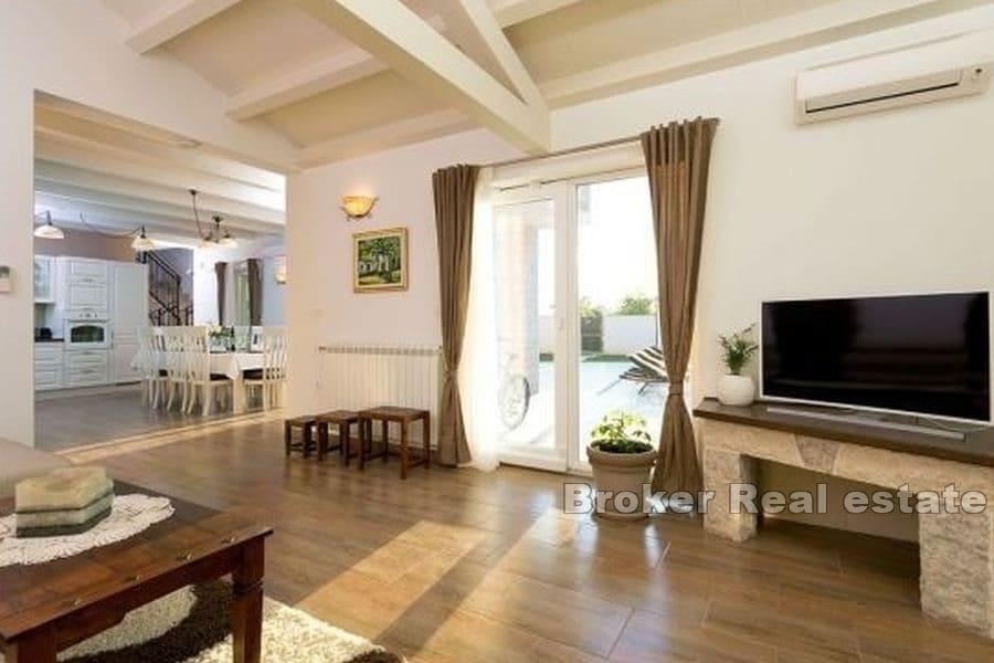 Porec - Nowoczesna willa z basenem