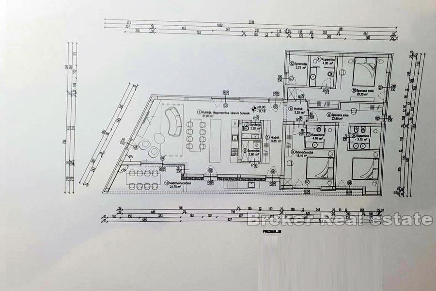 Rogoznica - En vakker villa med flott beliggenhet med svømmebasseng