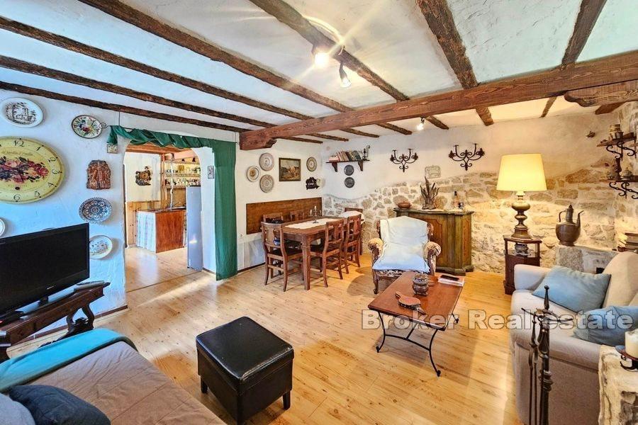 Рядом с Поречем - средиземноморский каменный дом