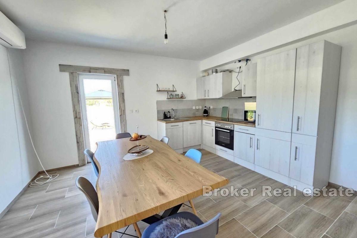 Ground floor house with pool