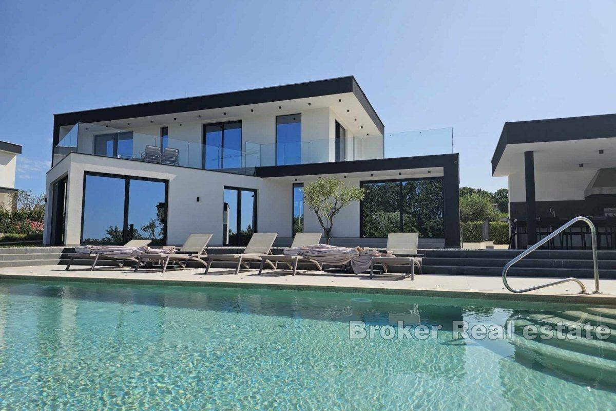 Moderne villa i hjertet av naturen