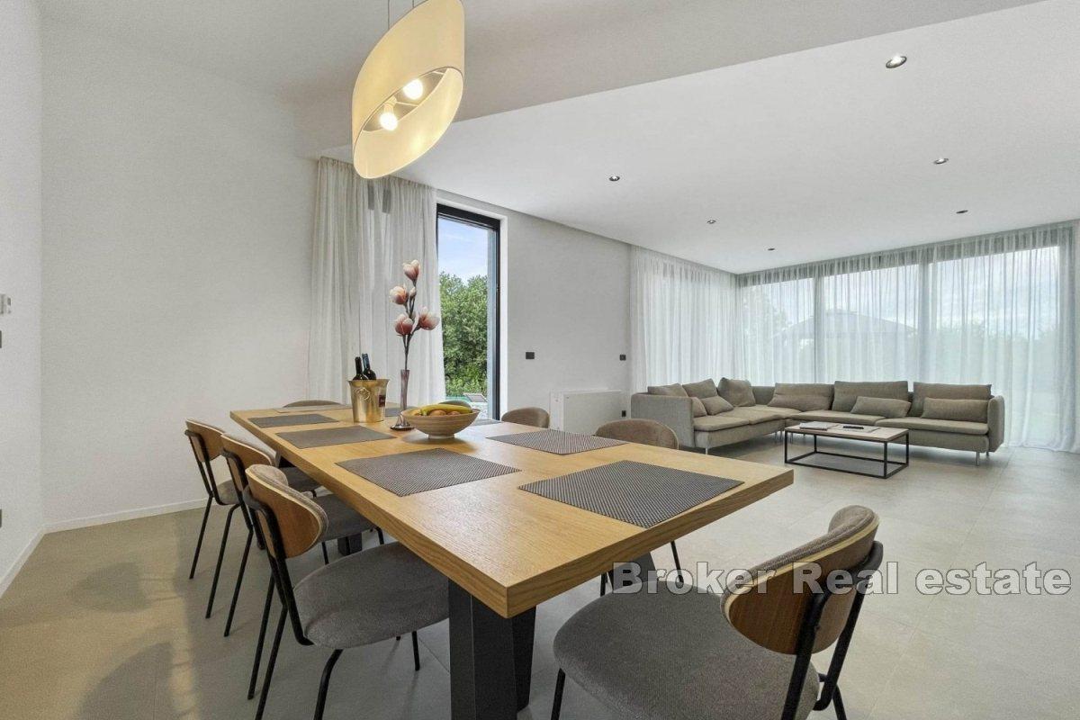 Moderne villa i hjertet av naturen