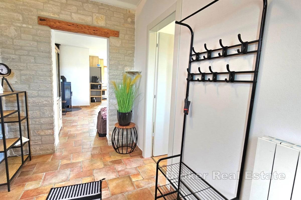 Hus med basseng i sentrale Istria