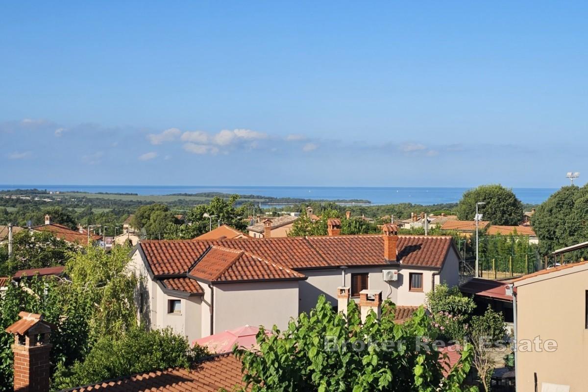 Maison rénovée avec terrasse et vue mer