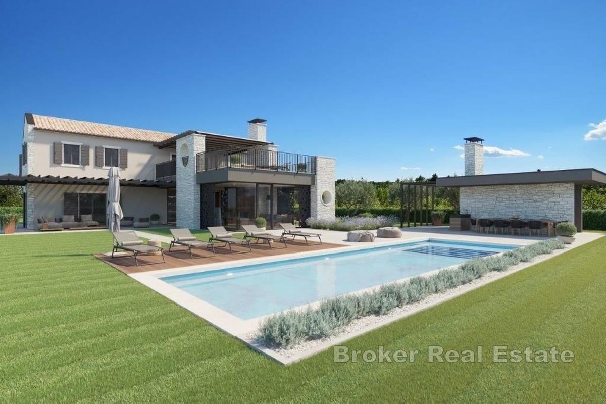 Luksusvilla med basseng og romslig tomt