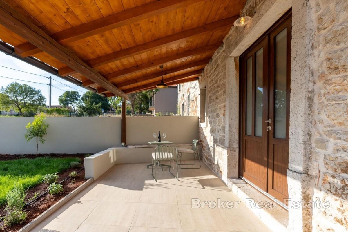 Istrijský kamenný dům s bazénem