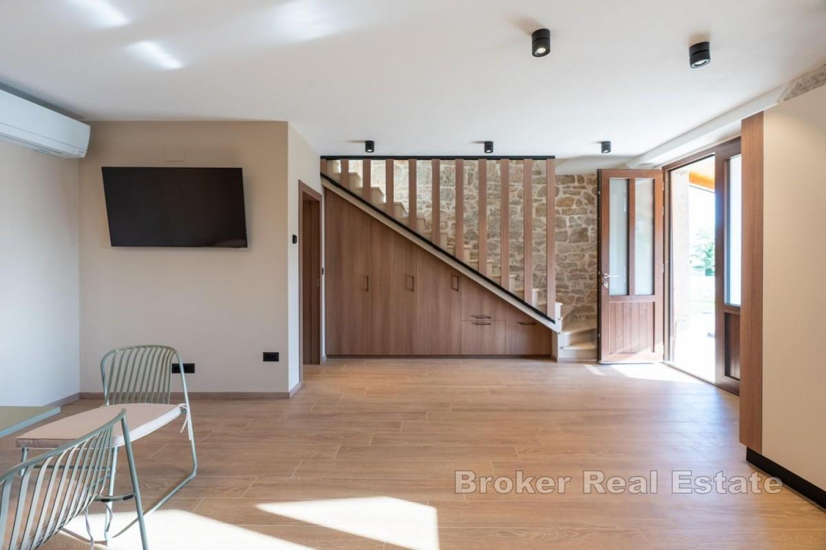 Istrijský kamenný dům s bazénem