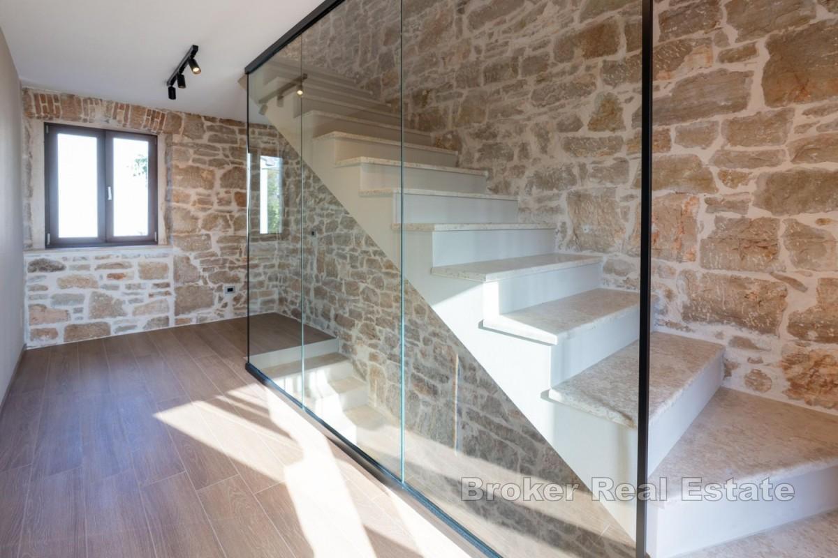 Istrijský kamenný dům s bazénem