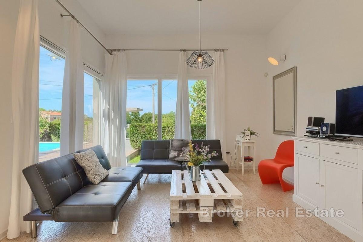 Komforna prizemnica s bazenom