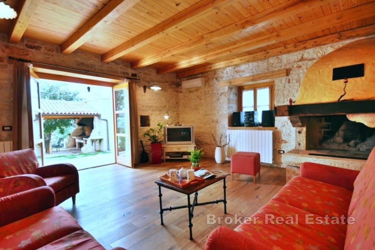 Steinvilla i fredelige omgivelser