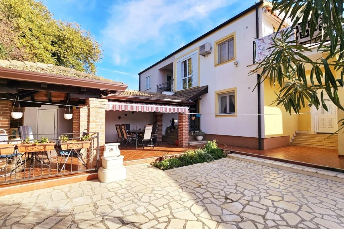 001-1014-49-Porec-House-with-sea-view-for-sale