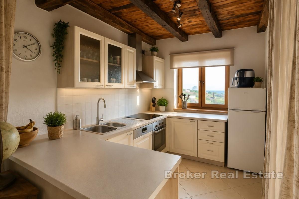 Villa mit Pool und separatem Apartment
