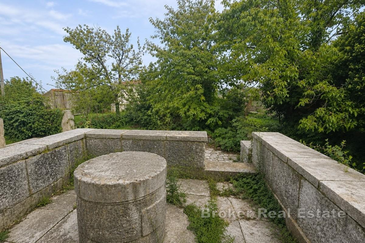 Renoverat istriskt hus i centrala Višnjan