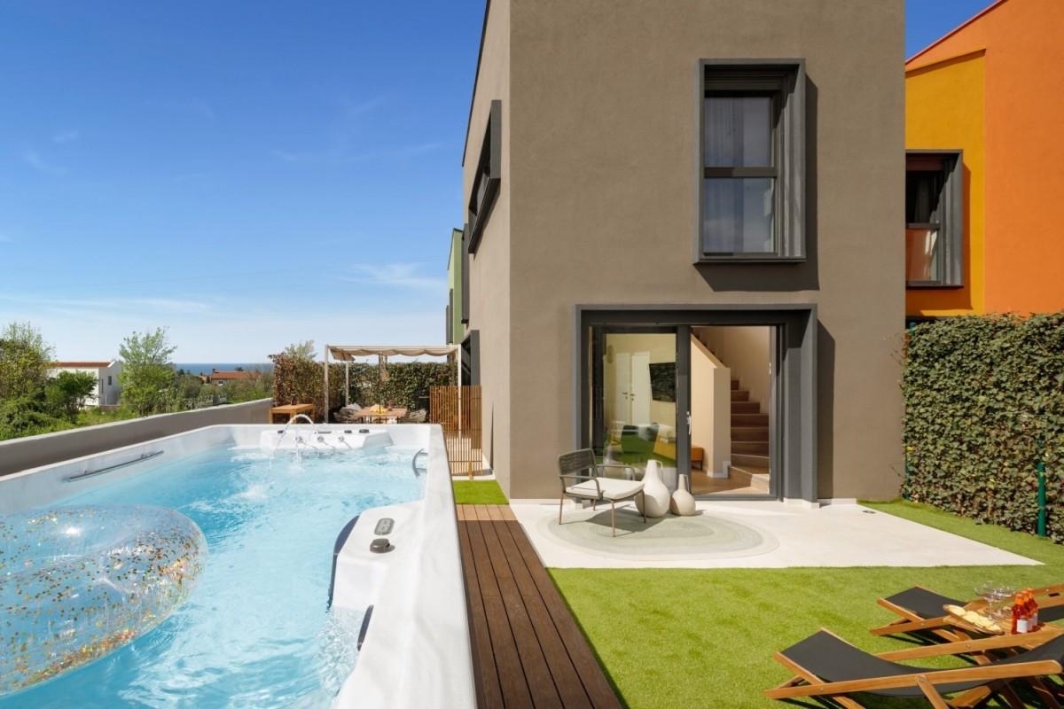 001-1014-58-Porec-modern-house-with-sea-view-for-sale