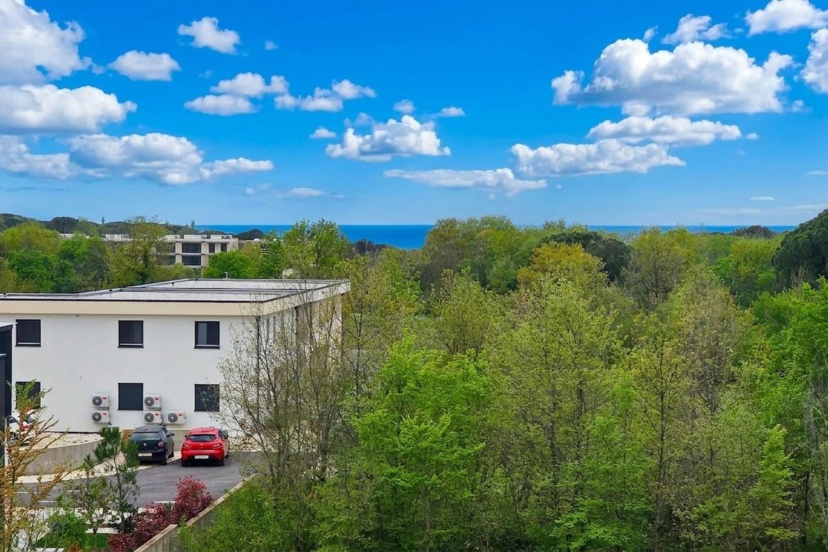 001-1014-72-Porec-modern-house-near-the-centre-for-sale