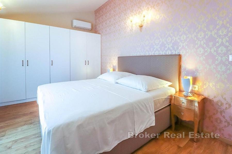 Casa con piscina e 4 camere da letto