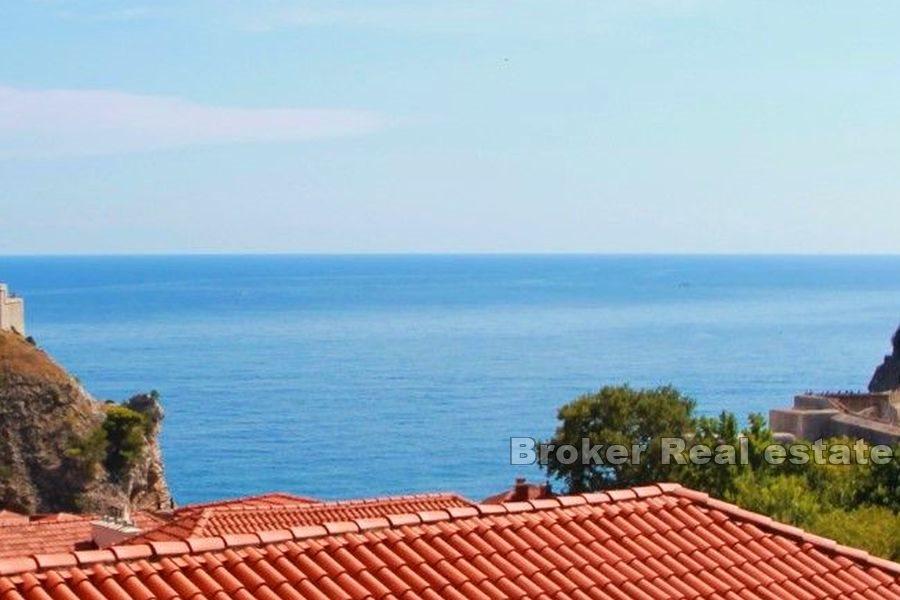 Dubrovnik - Hus med vacker utsikt över havet