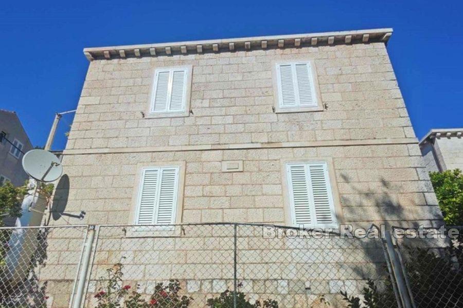 Dubrownik - Mieszkanie z pięknym podwórkiem