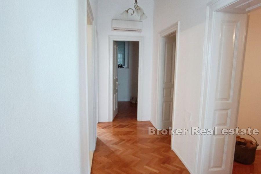 Dubrownik - Mieszkanie z pięknym podwórkiem