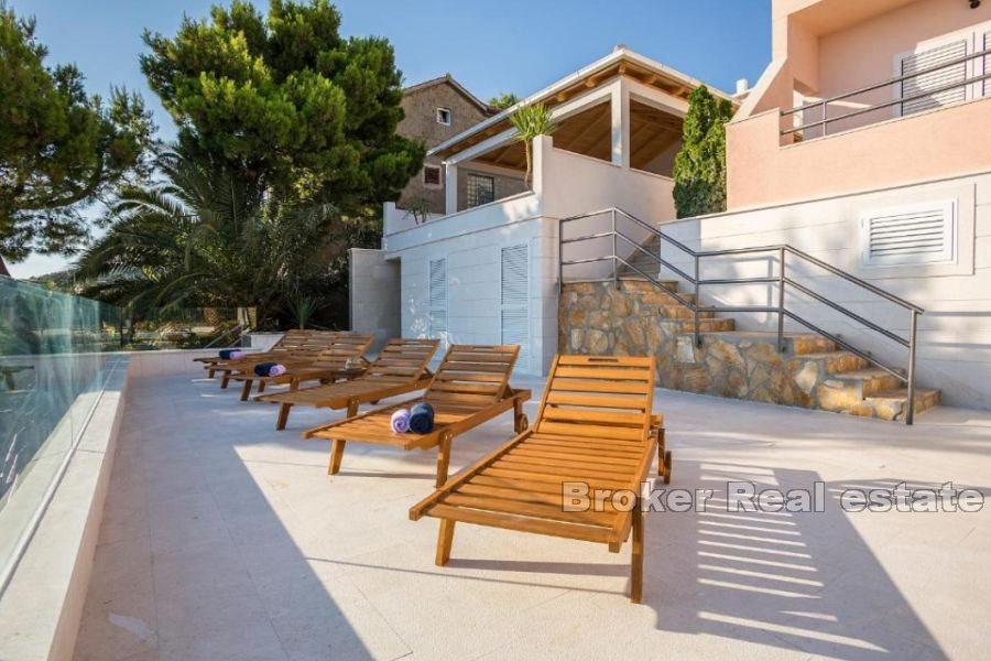 Makarska - Dom apartamentowy w atrakcyjnej lokalizacji z widokiem na morze