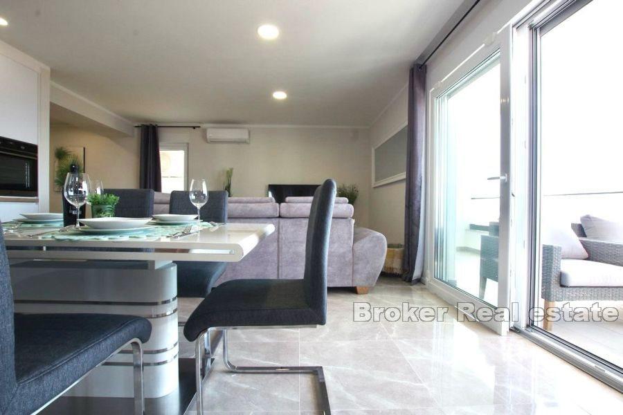 Makarska - Appartement de trois pièces dans un excellent emplacement