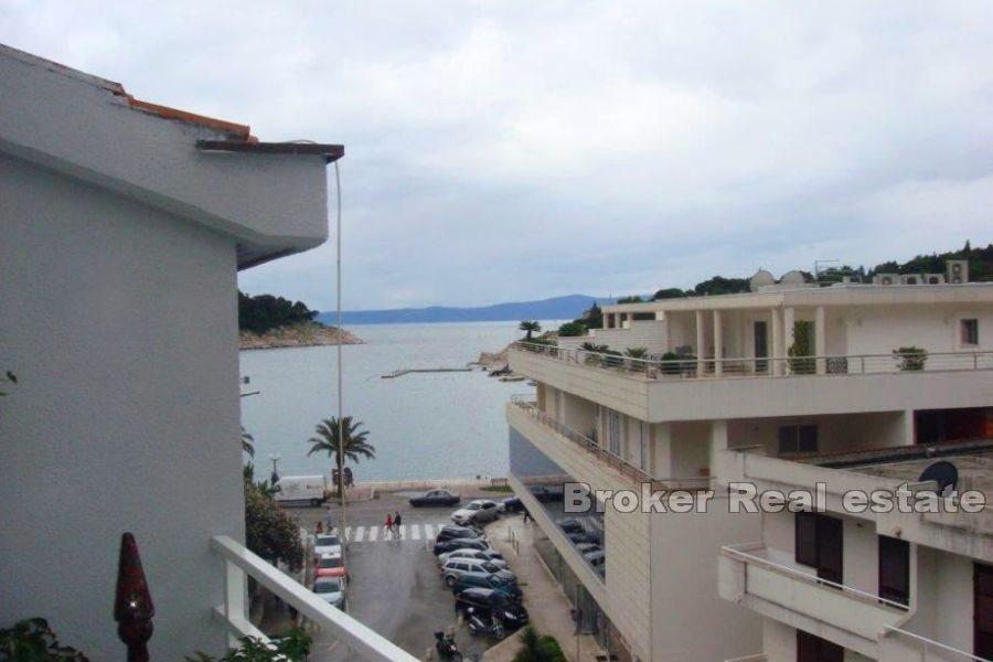 Makarska - Zweistöckige Wohnung im Zentrum mit Blick auf das Meer