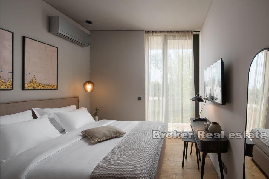 Pula - Moderne hus med svømmebasseng