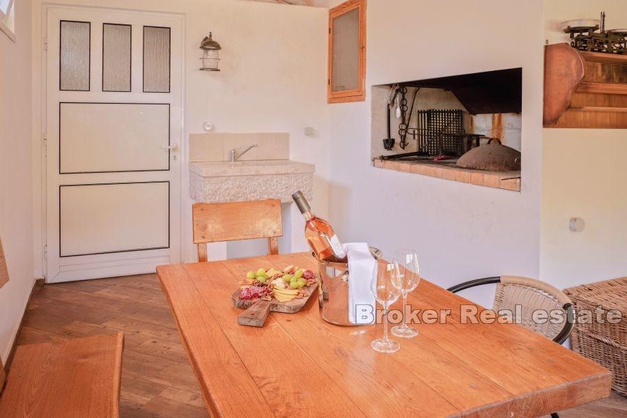 Шибеник - Дом с бассейном