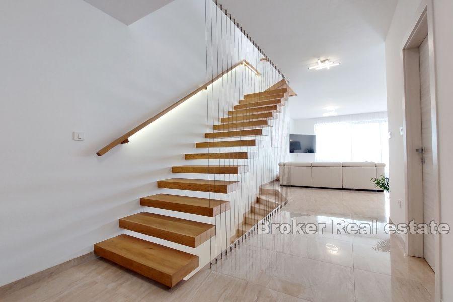 Opatija - Městská vila v dominantní poloze s bazénem a výhledem na moře