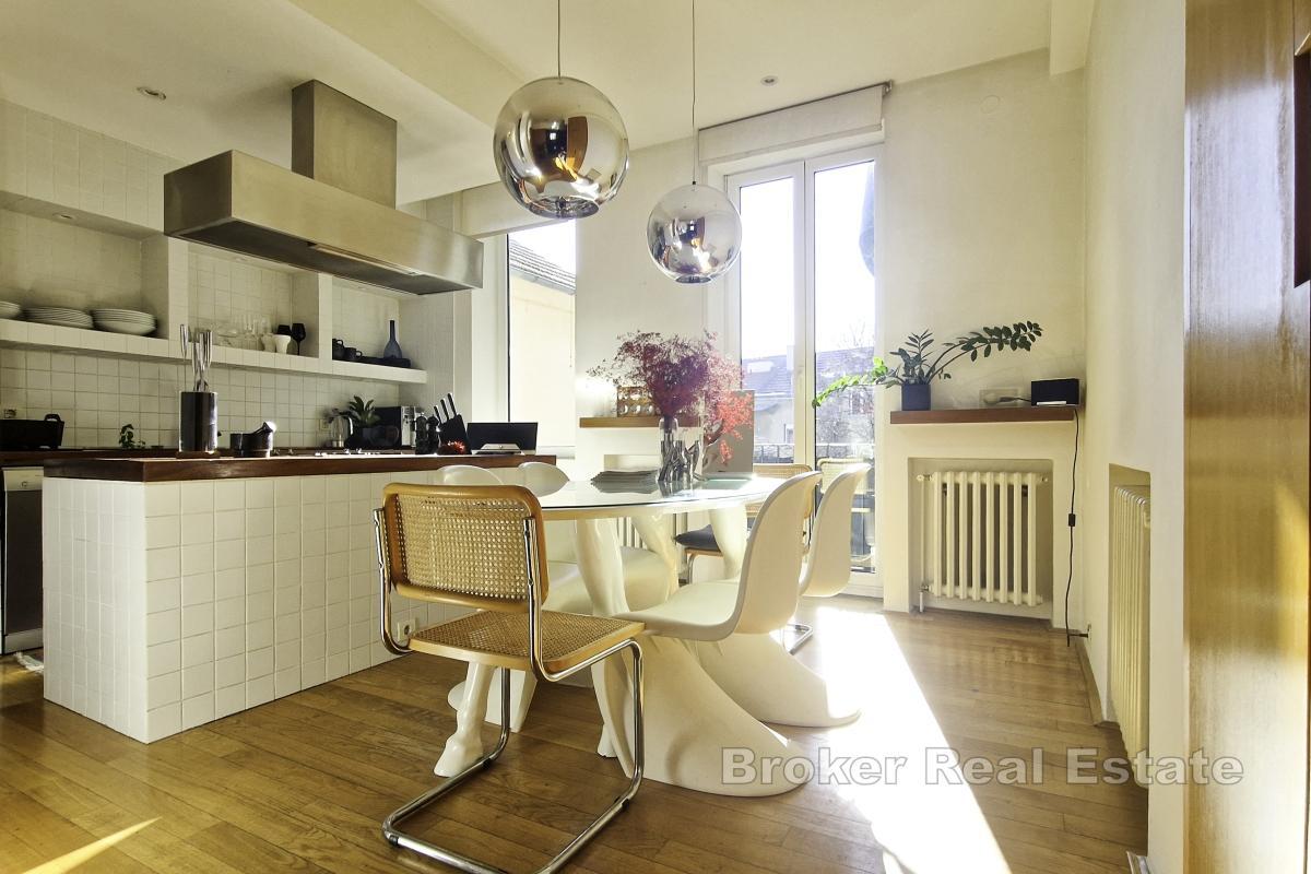 Lussuoso appartamento duplex in una posizione attraente